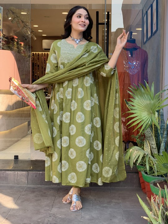 Green Anarkali Kurta And Pant Set With Dupatta