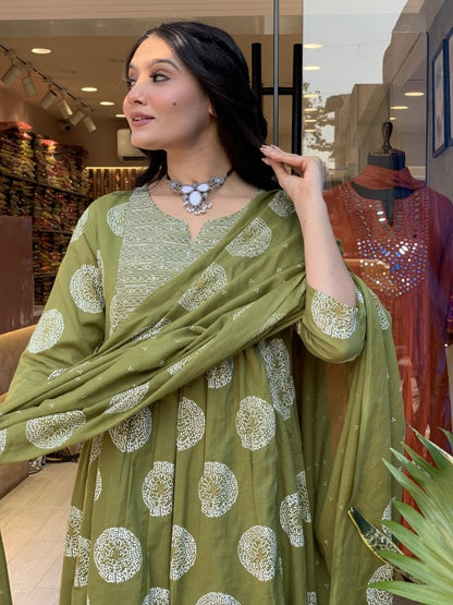 Green Anarkali Kurta And Pant Set With Dupatta
